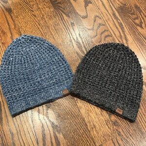 Roots - Bundle Lot of 2 - cotton mix tuques hats - blue black